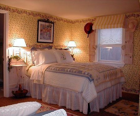 Honeoye Greenwoods Bed & Breakfast Inn מראה חיצוני תמונה